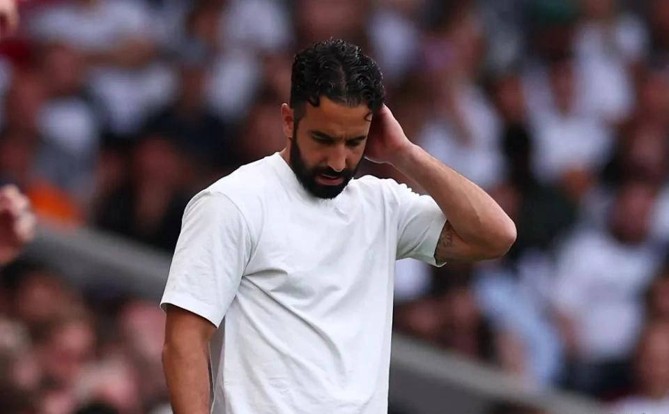 曼联主帅下课风波引发猜测，阿莫林成“下一个”焦点？